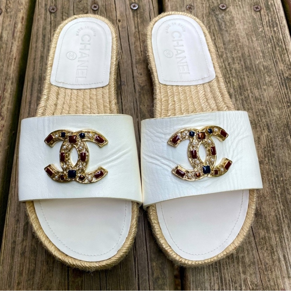 CHANEL White and Gold Espadrille Slides. True to size.